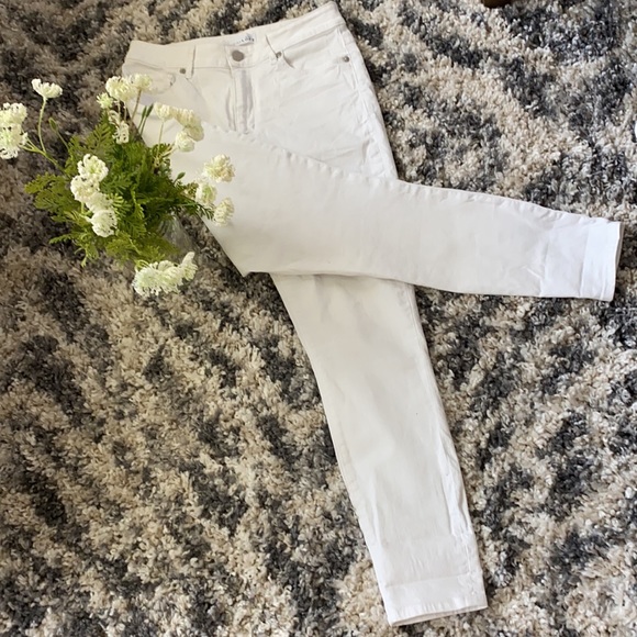White loft curvy ankle jeans - Picture 1 of 4